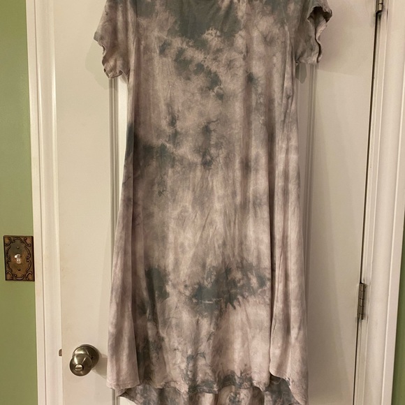 Women’s Medium LuLaRoe Dress - Picture 2 of 5